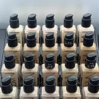 NARS超方瓶粉底液：干皮救星还是妆效灾难？800+用户真实口碑PK