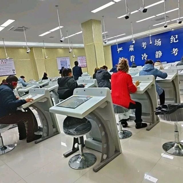 2026年摩托车驾驶证新规落地：C1增驾条件放宽，费用最低110元