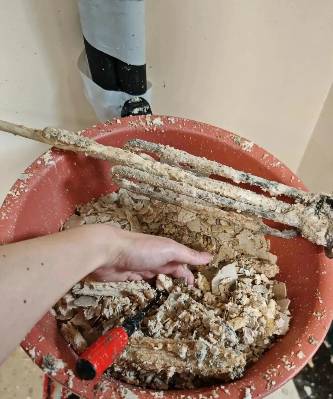 越来越多人家里不装电热水器了,现在流行装这种,用它实在太聪明了!
