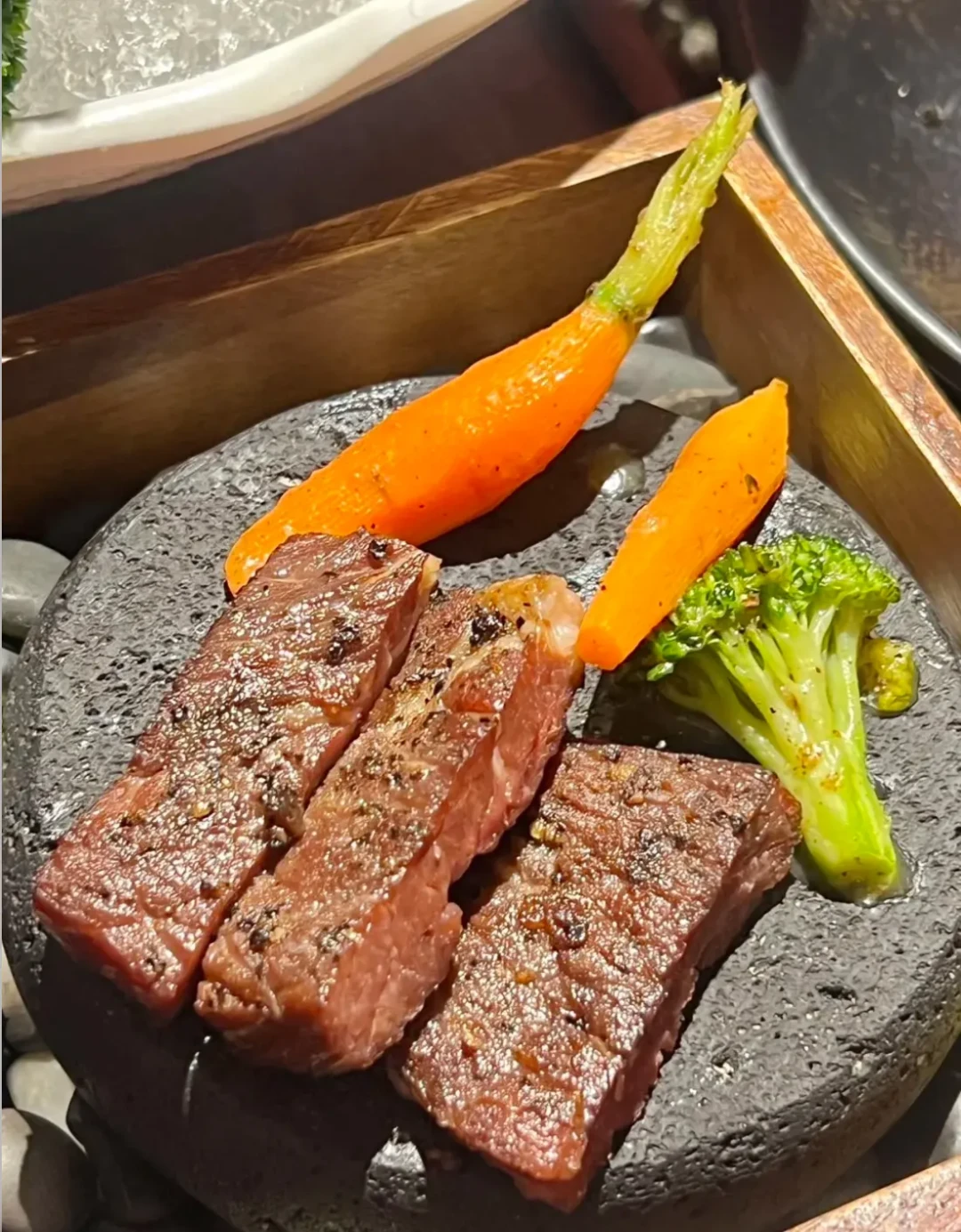 和牛在锅里融化前，我按下了暂停键