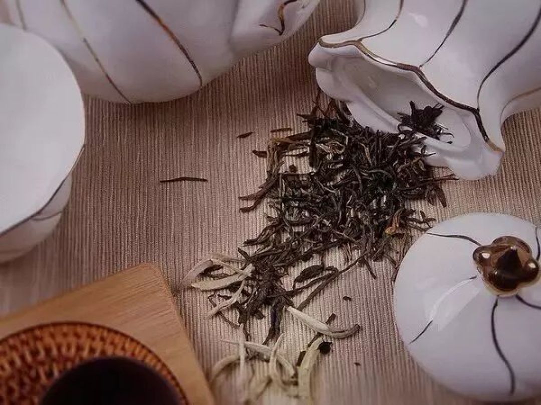 “以茶拼茶”味道不差