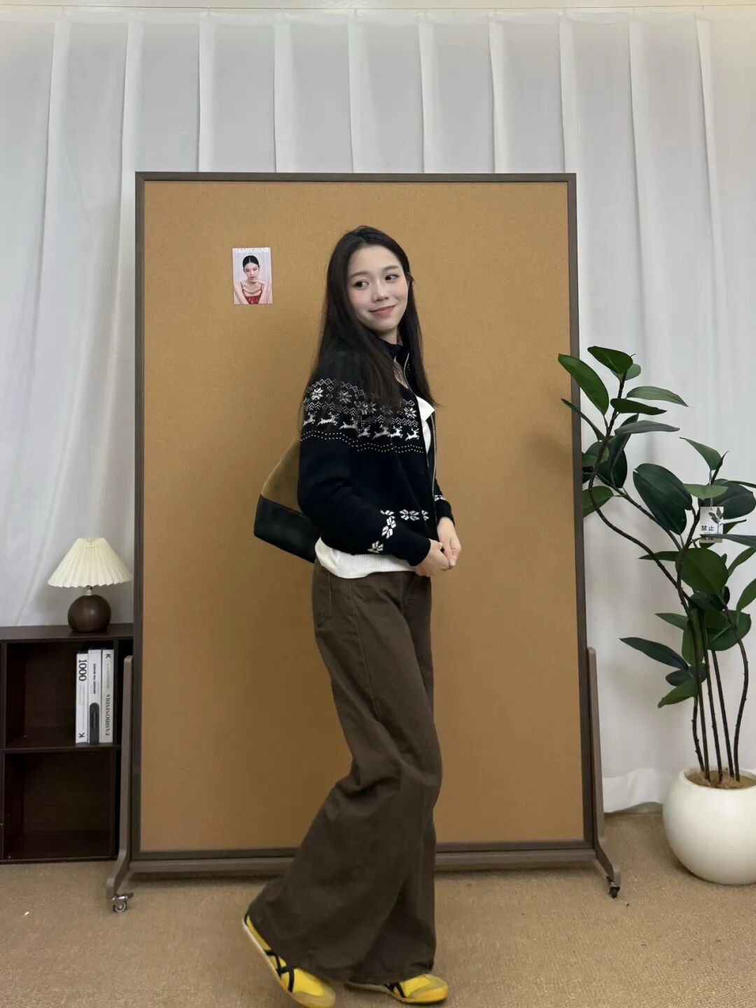 2026年早春必看!韩系松弛感穿搭公式,费尔岛开衫+阔腿裤赢麻了