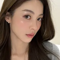 不知道，我的腮红很曼妙