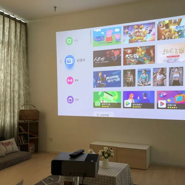 红极一时的家用投影仪，已经快于电视，被“赶出”客厅了