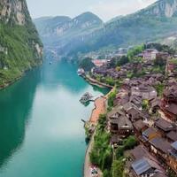 这才是现实版千里江山图！乘船闯入乌江画廊的动态水墨画