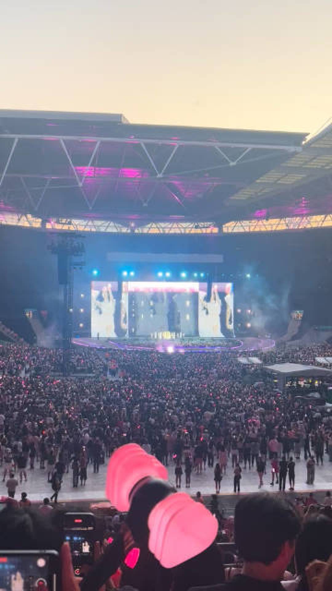带上粉锤去看BLACKPINK演唱会,这篇超全攻略让你不留遗憾
