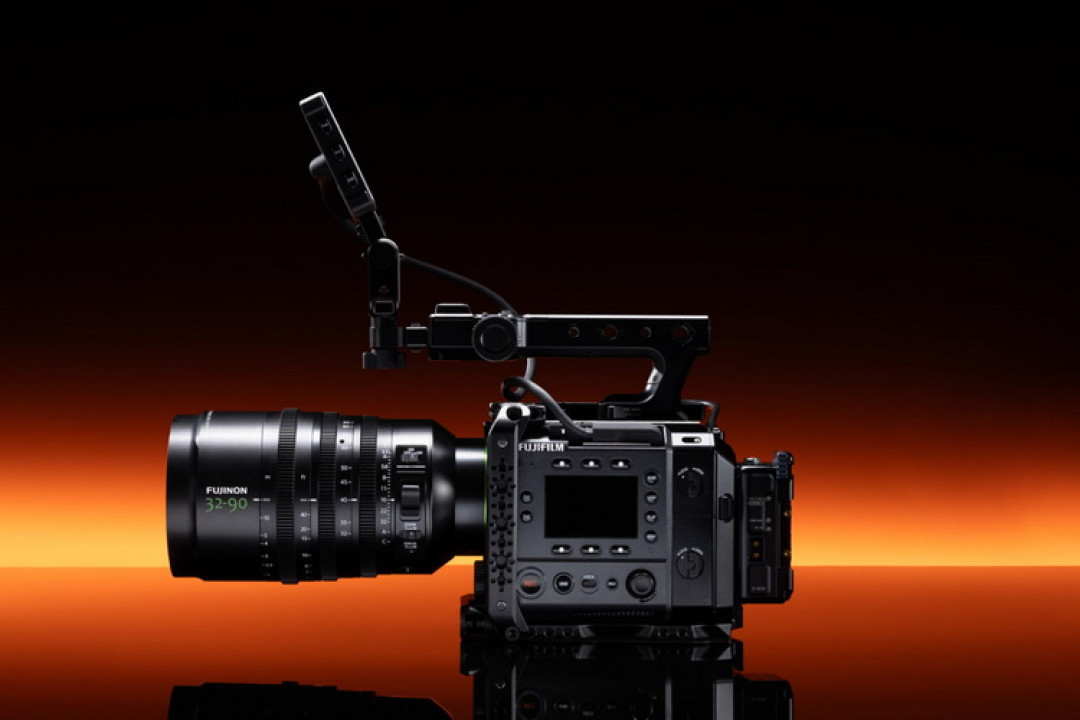 fujifilmeternaimax002.jpg