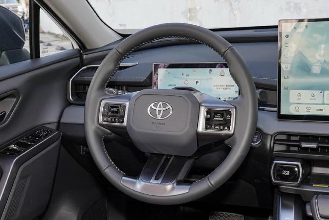17个小时1350公里,试完全球第六代RAV4荣放,说说真实感受