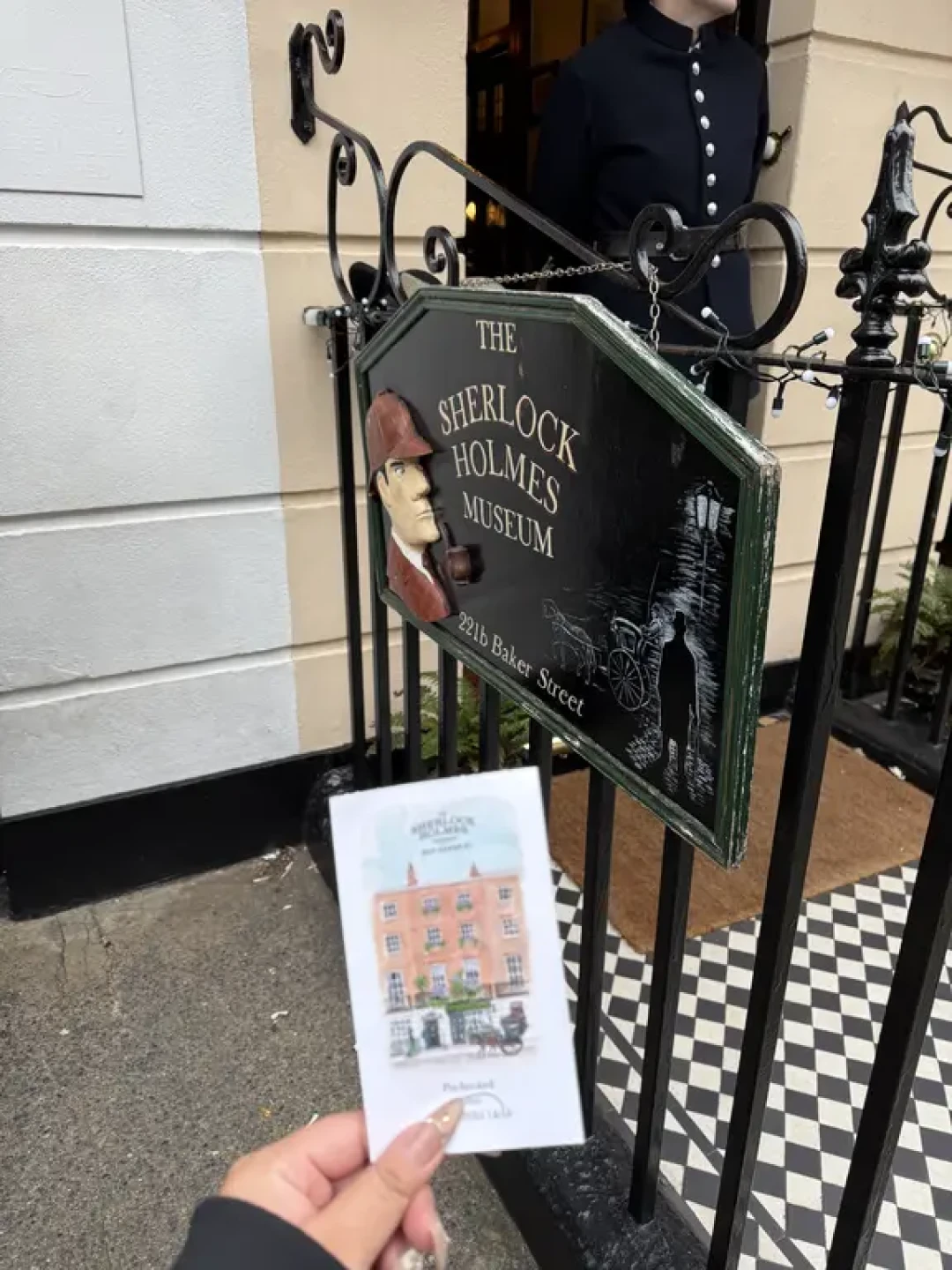 221b Baker Street 🕵️👨⚕️
