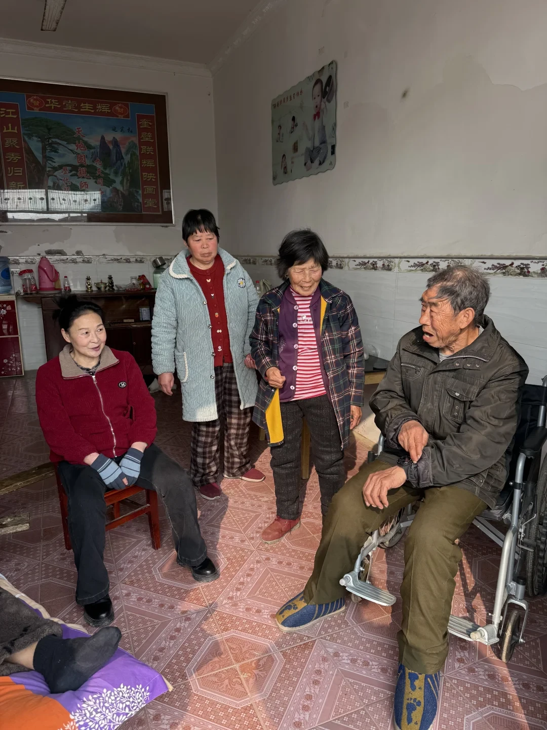摔坏脑袋的二爷爷终于拥有了老天才电话手表