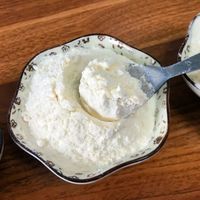 烘焙新手避坑指南：从面粉到黄油的关键选择