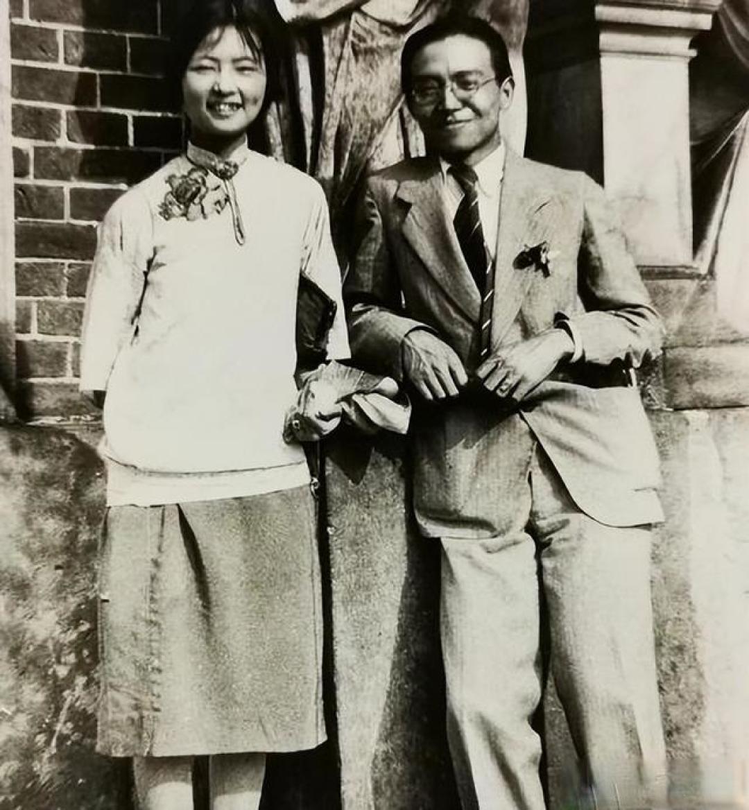 林徽因为何拒绝徐志摩?1928年新婚夜,她用12字浪漫回答了梁思成