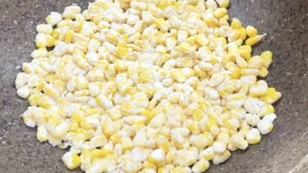100道家常菜详细做法(39)——玉米烙