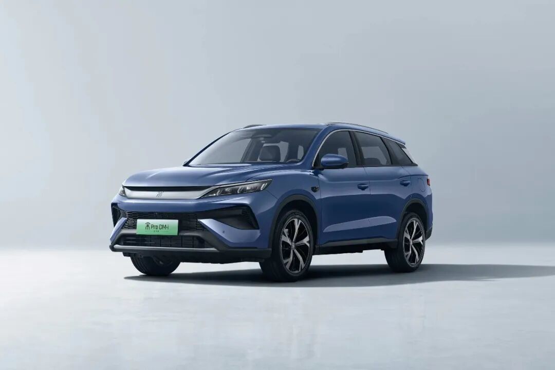 10万级必看家用SUV!油耗4.5L,智驾大沙发全都有!
