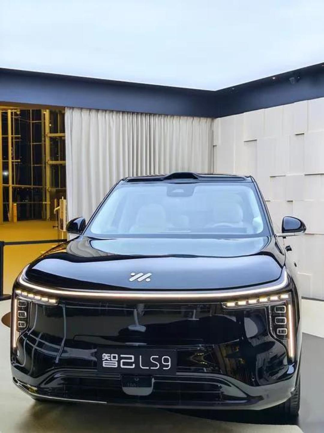 智己LS9:北方冬日出行的理想之选,彻底终结里程焦虑