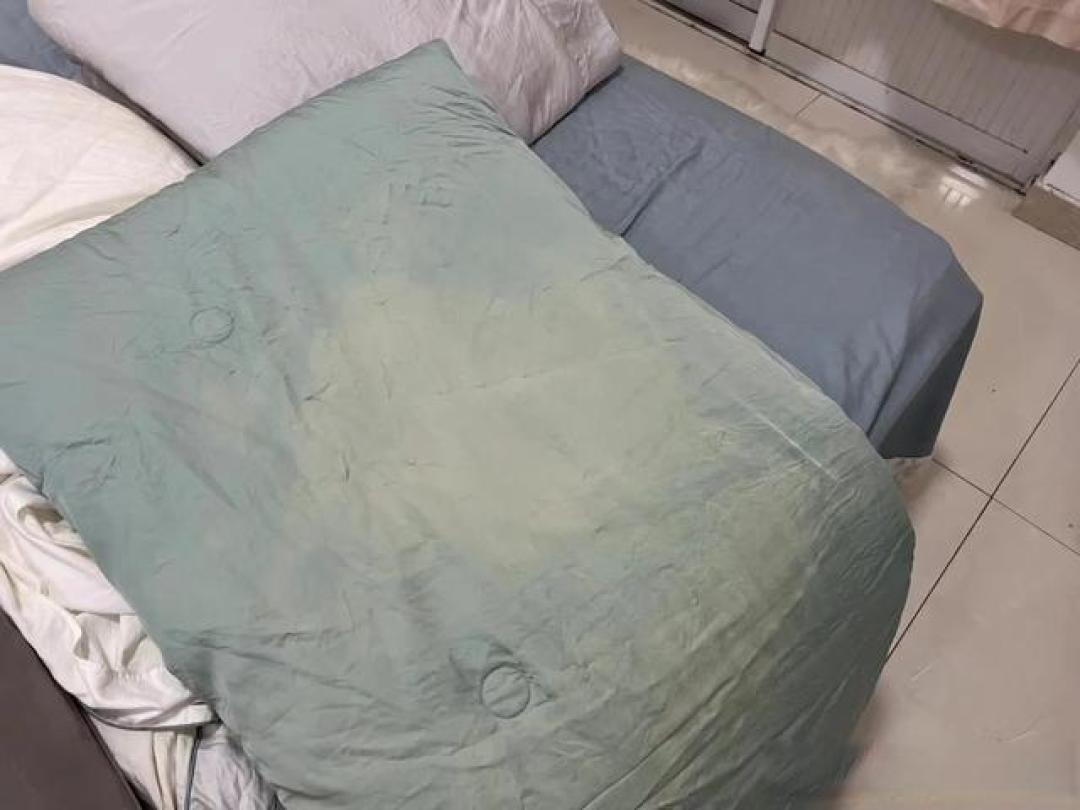 这5种“床品四件套”不能再用了,睡得不舒服,还有害健康