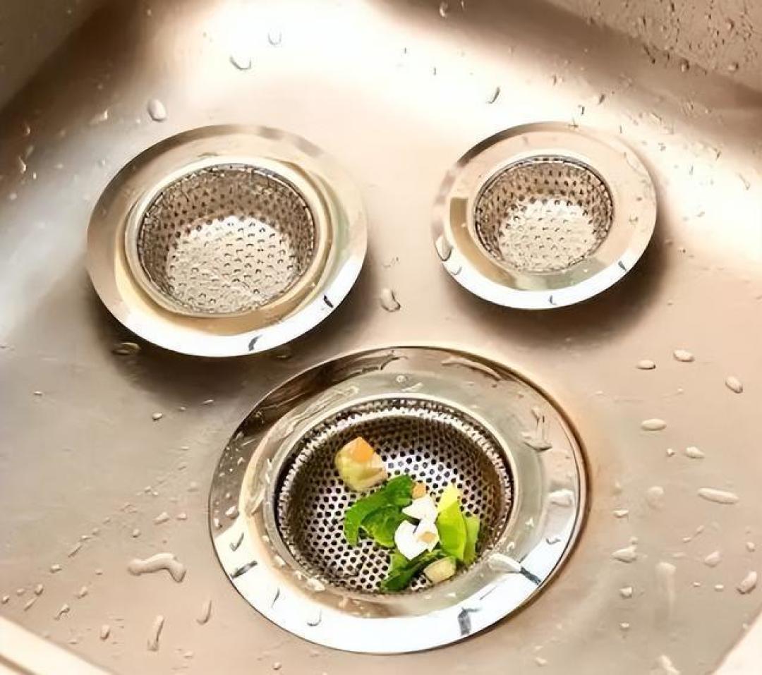 刚炸完的油直接倒下水道？如果不想要“万年堵”，千万别手欠