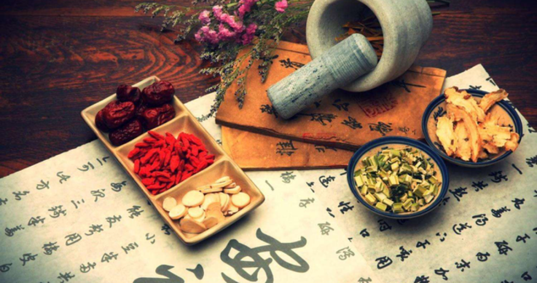 提升心脏功能的中成药:麝香保心丸，复方丹参滴丸，花参益气滴丸