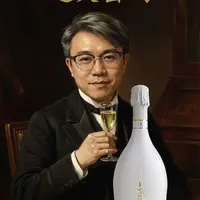 别光盯着香槟！约会时候，这瓶“白瓶子”可能比几千块的酒更好使 #红酒知识  #起泡酒工艺  #香槟  #Bottega  #老郭慢品