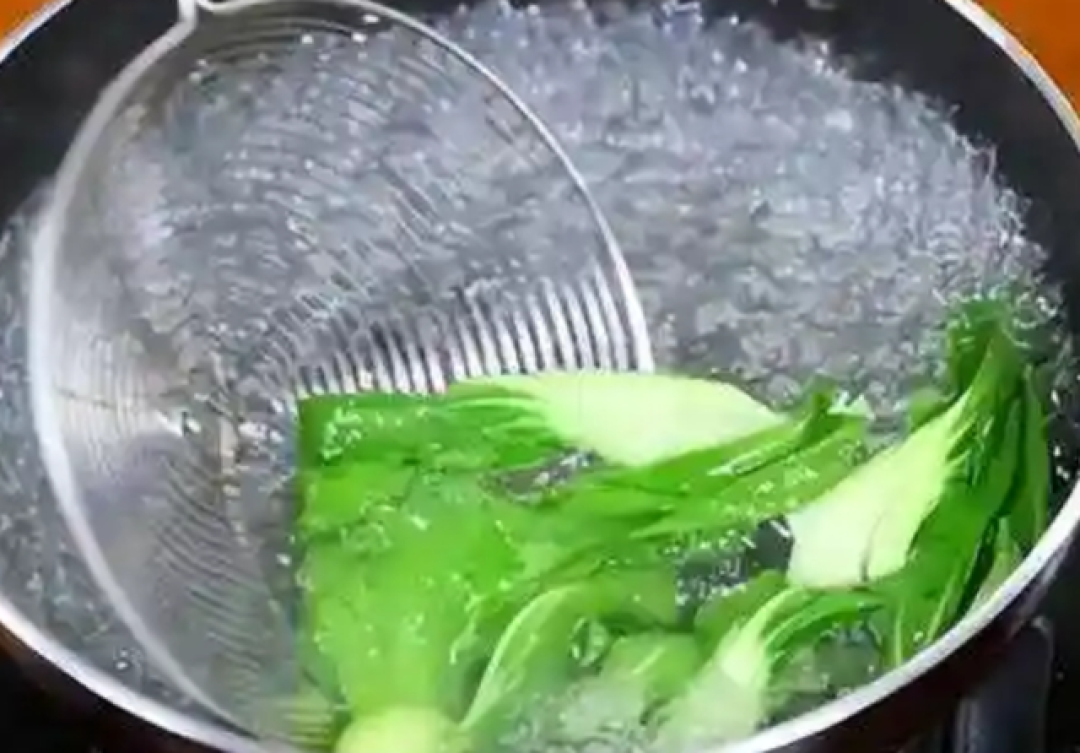 心脏决定寿命?建议中老年:别太节俭,多吃这4物,让心脏更年轻