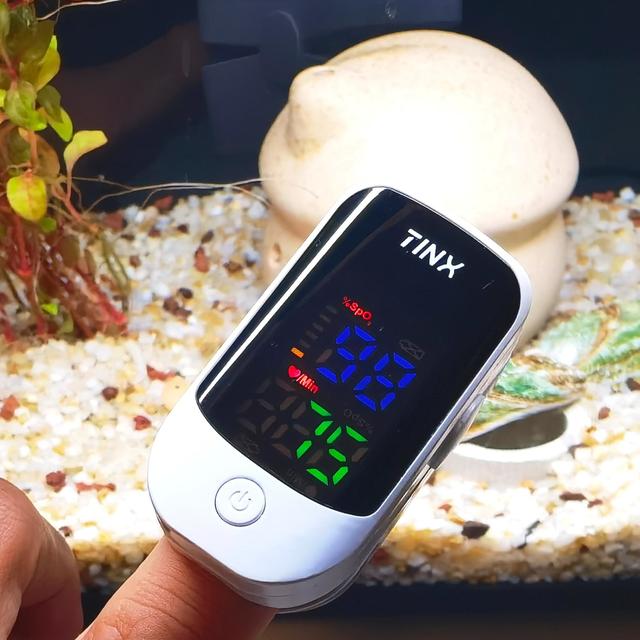 什么血氧仪好用又准确？町石指夹脉冲血氧仪，让家人多一份安心