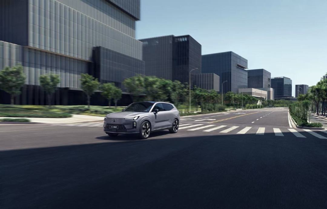 林孝埈携手沃尔沃XC70:从冰上赛道到公路,诠释以稳驭速