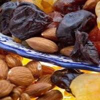 坚果类零食怎么挑才不踩雷？看清这5个关键点，避开智商税和健康陷阱