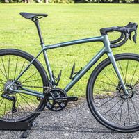 顶级与次顶级公路车，骑行体验差距真有那么大？