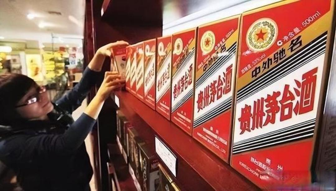 销量刚回暖,价格就暴涨!难怪茅台曾面临寒冬,吃相让我很难接受