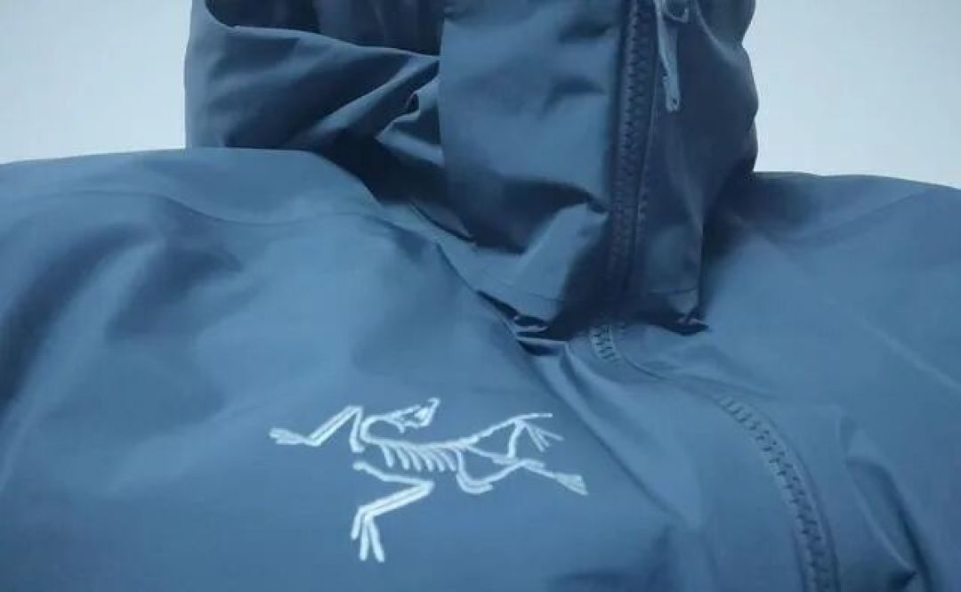 始祖鸟Macai羽绒服，到底是“神器”还是“智商税”？听听大实话