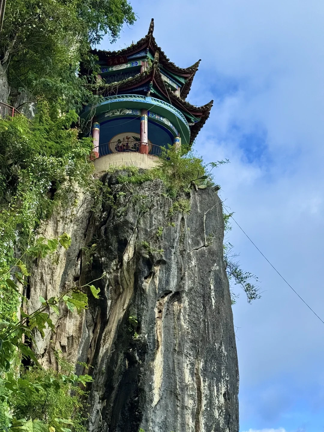不输山西❗云南也有自己“悬空寺”祈福超灵