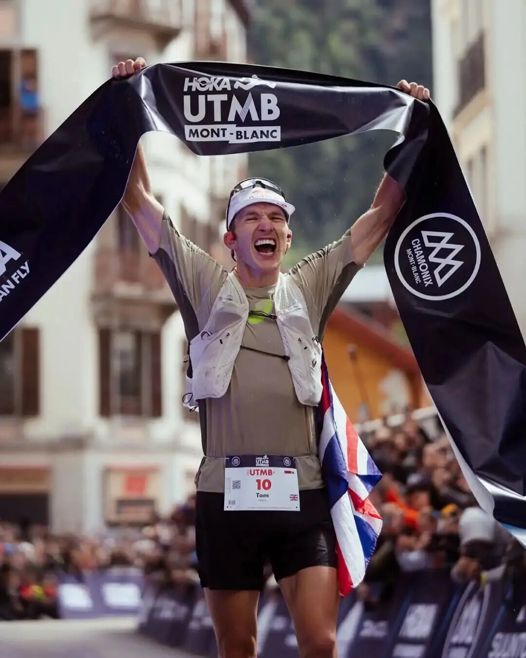 从路跑大佬到UTMB黑马:ASICS的越野突围之路