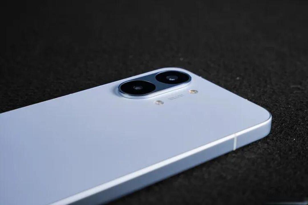 REDMI Turbo5 MAX首测:简单直白的青年人神机