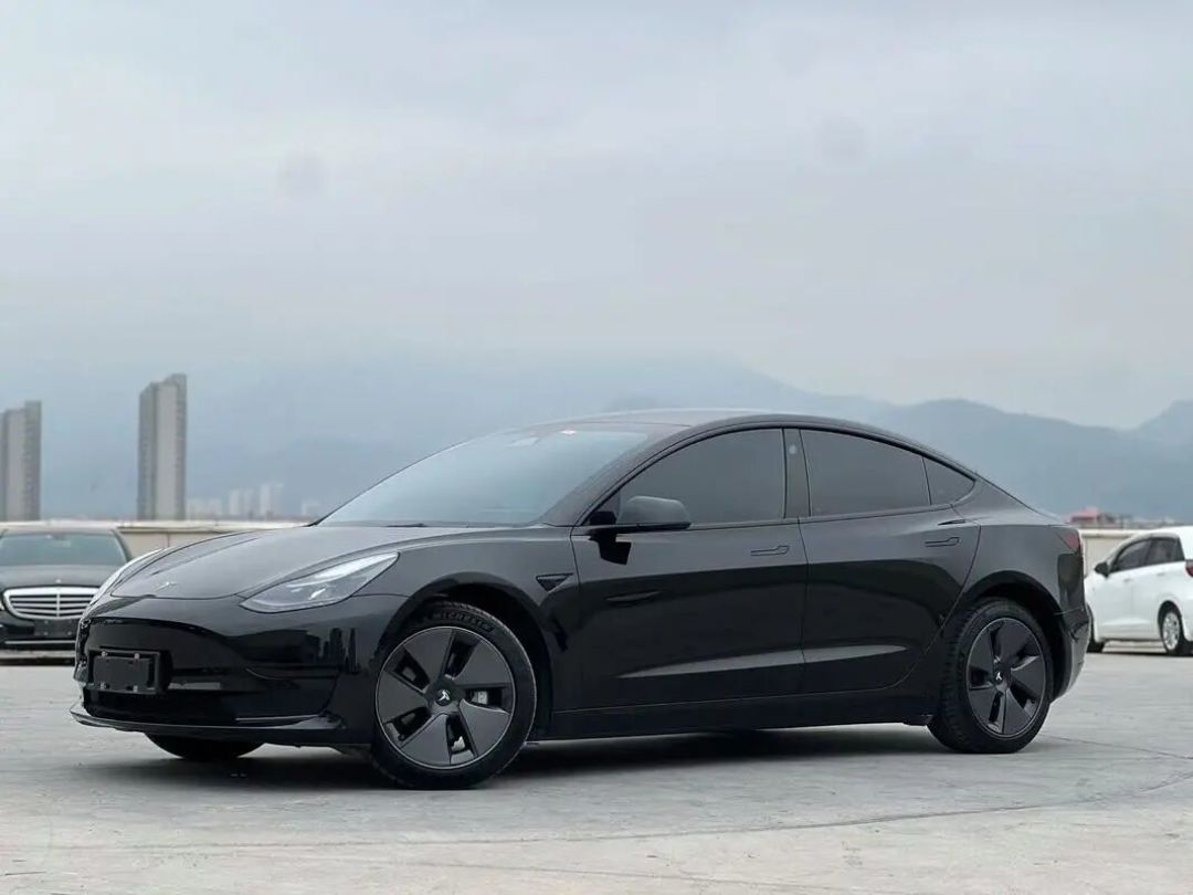 特斯拉Model 3 和 Model Y 要怎么选？