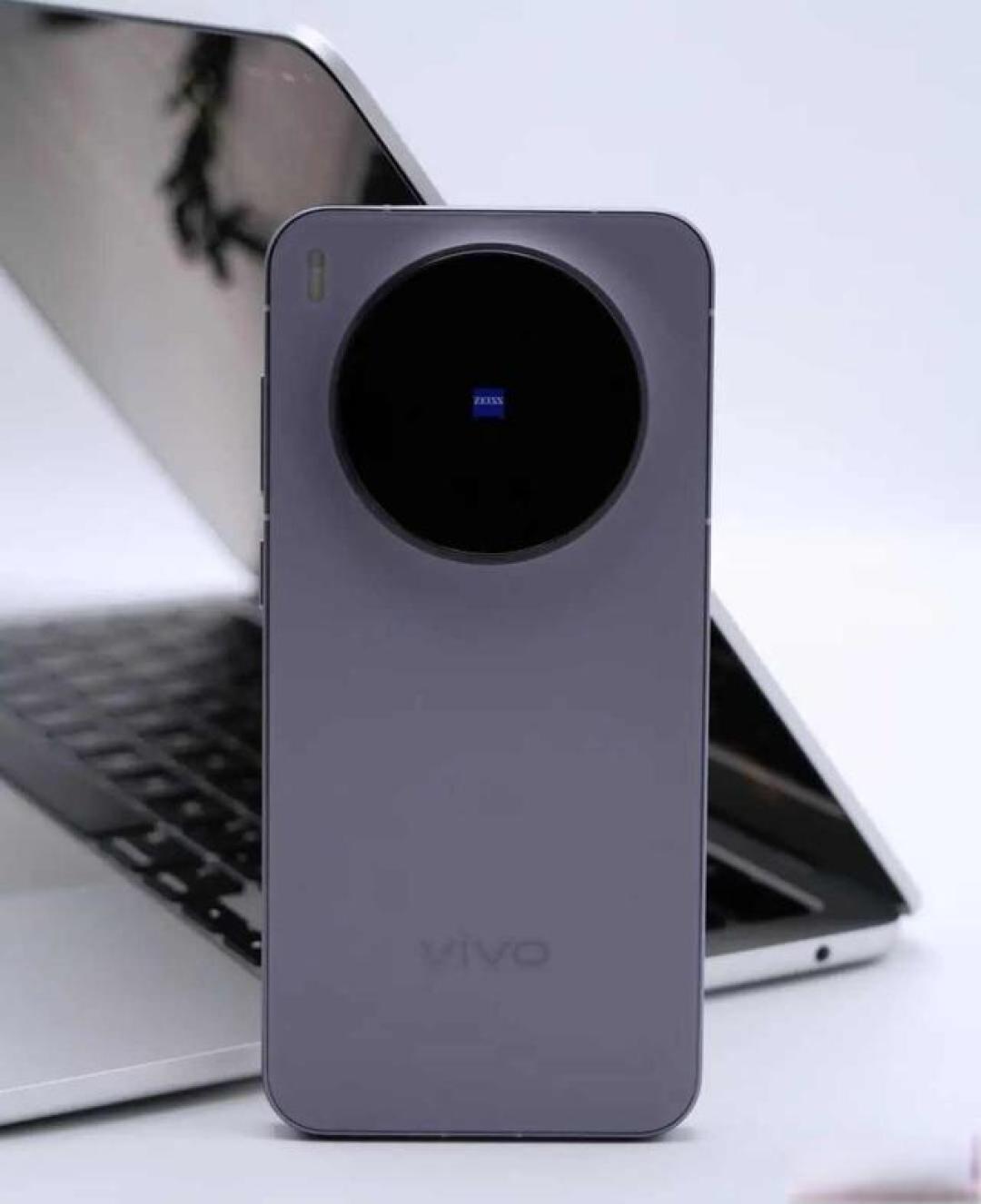 手机影像卷到头了？vivo X300 Ultra真能无断层变焦？