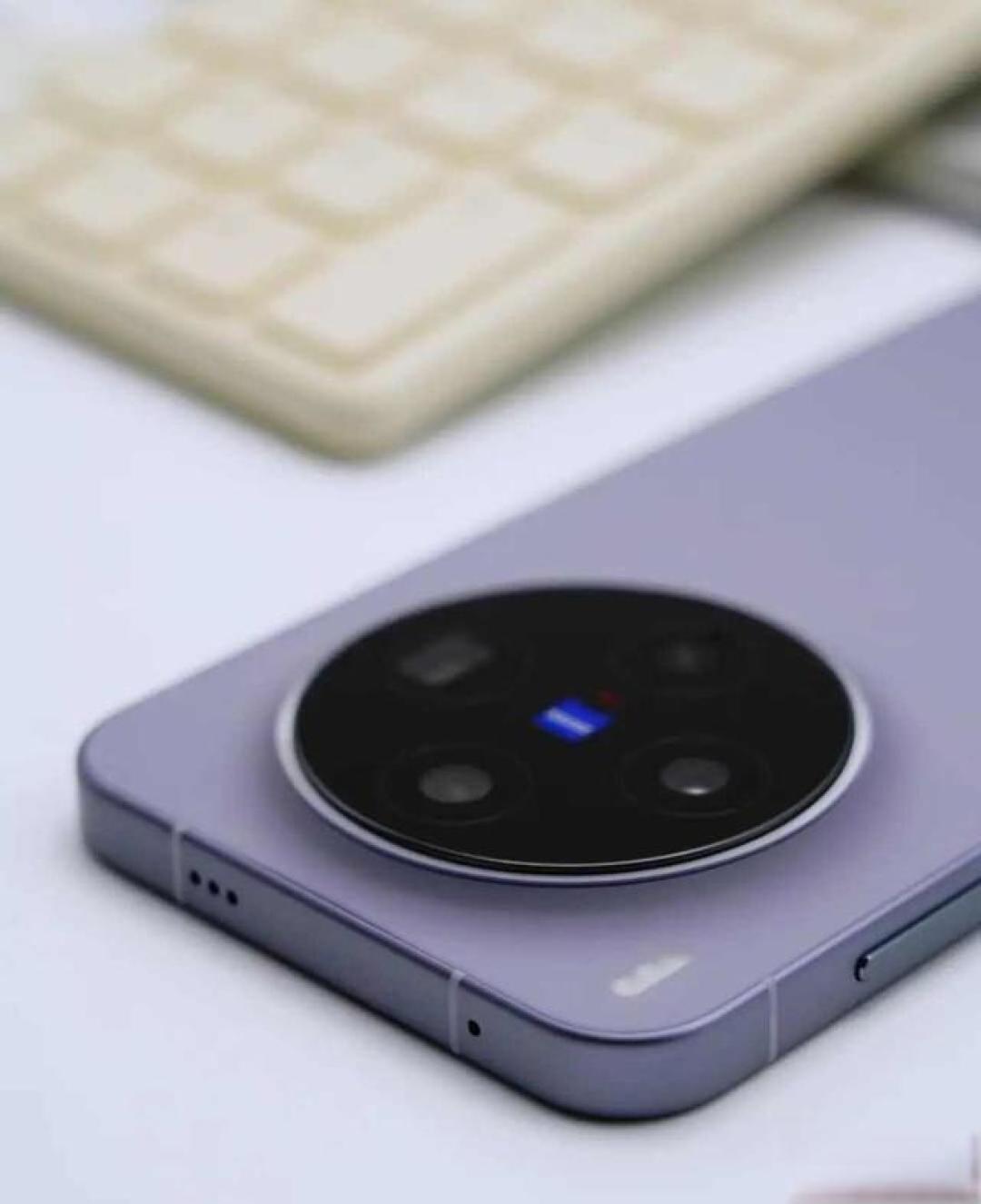 手机影像卷到头了？vivo X300 Ultra真能无断层变焦？