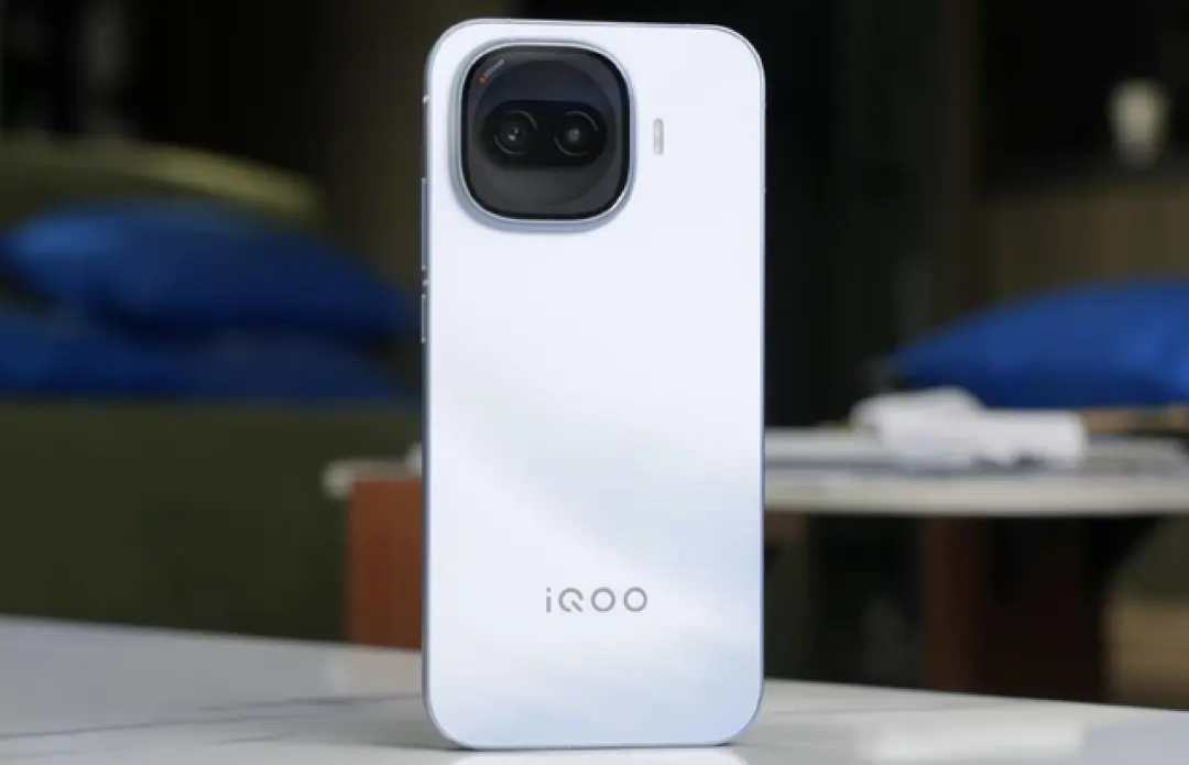 12GB+512GB,2026“打工人最爱”的3款手机,公认“低价高配”