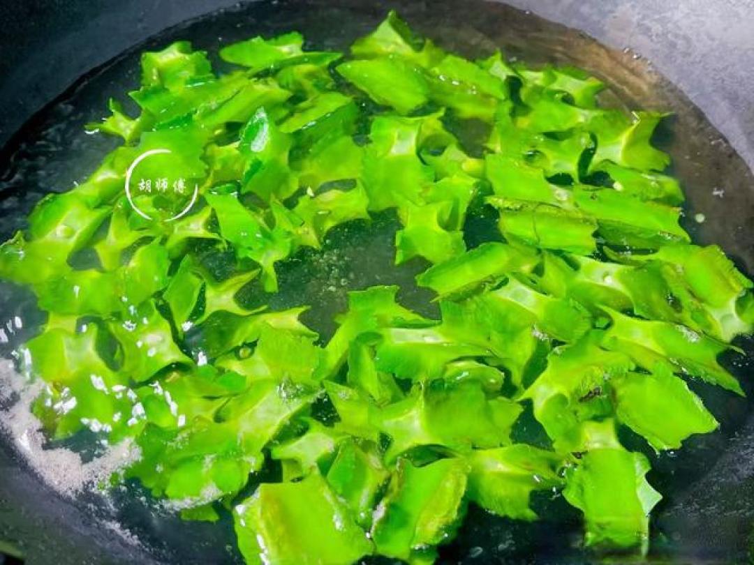 越吃眼睛越亮的菜!中老年使劲吃,一排毒、二清肝明目、三健脾胃