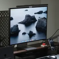 有一种灯叫ScreenBar，两款市面上Z强屏幕挂灯对比