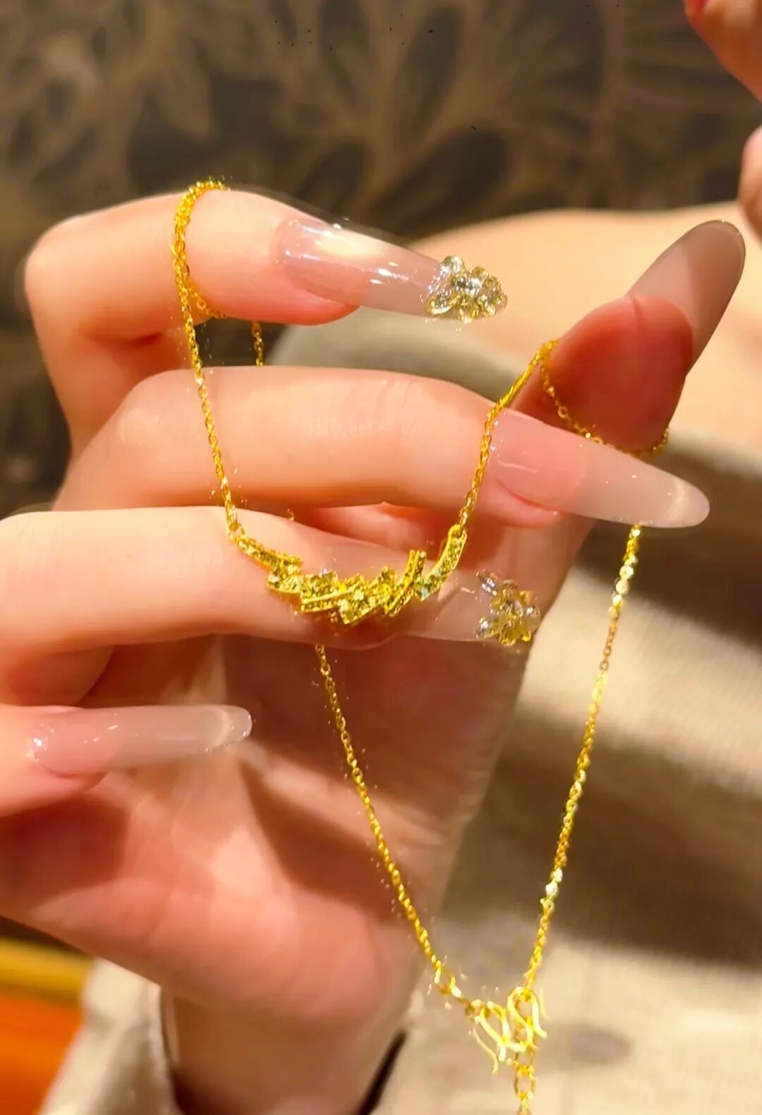 25 + 轻佩戴法则:5 条戴不腻的黄金项链太出圈了