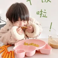 用宝宝爱吃的零食做成美味的餐点😋