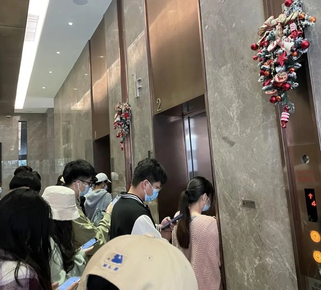 电梯也有“高低贵贱”，买房人却容易“视而不见”