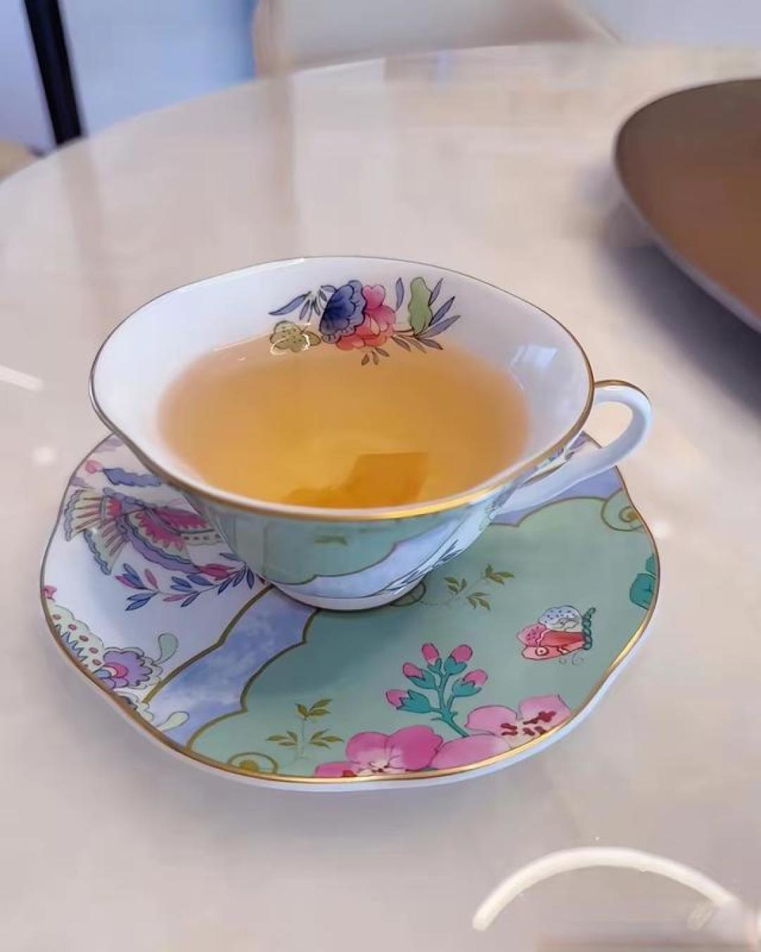霜降后,女人把玫瑰花茶这样喝,疏肝又养颜~