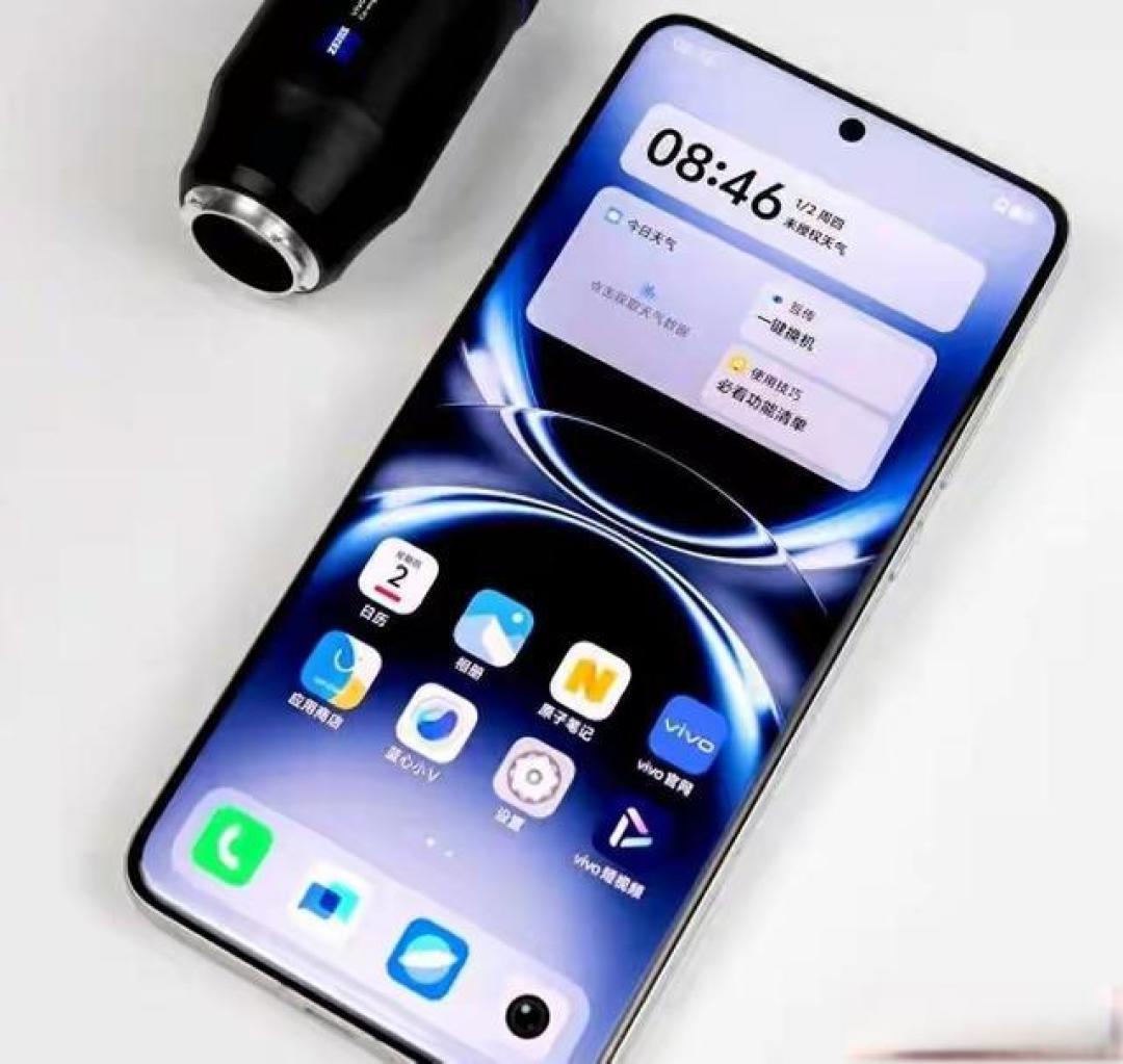 加500块冲vivo X300 Ultra?对比X200 Ultra值吗?