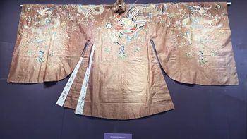 明制汉服热度激增：2026年1月搜索量同比涨10倍，曹县占全国市场超50%