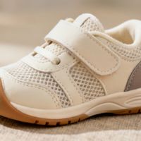 学步鞋别乱买！三个阶段一张表，看懂支撑强≠适合你家娃