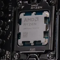 新王的绞杀 - AMD 锐龙 7 9850X3D CPU上手实测