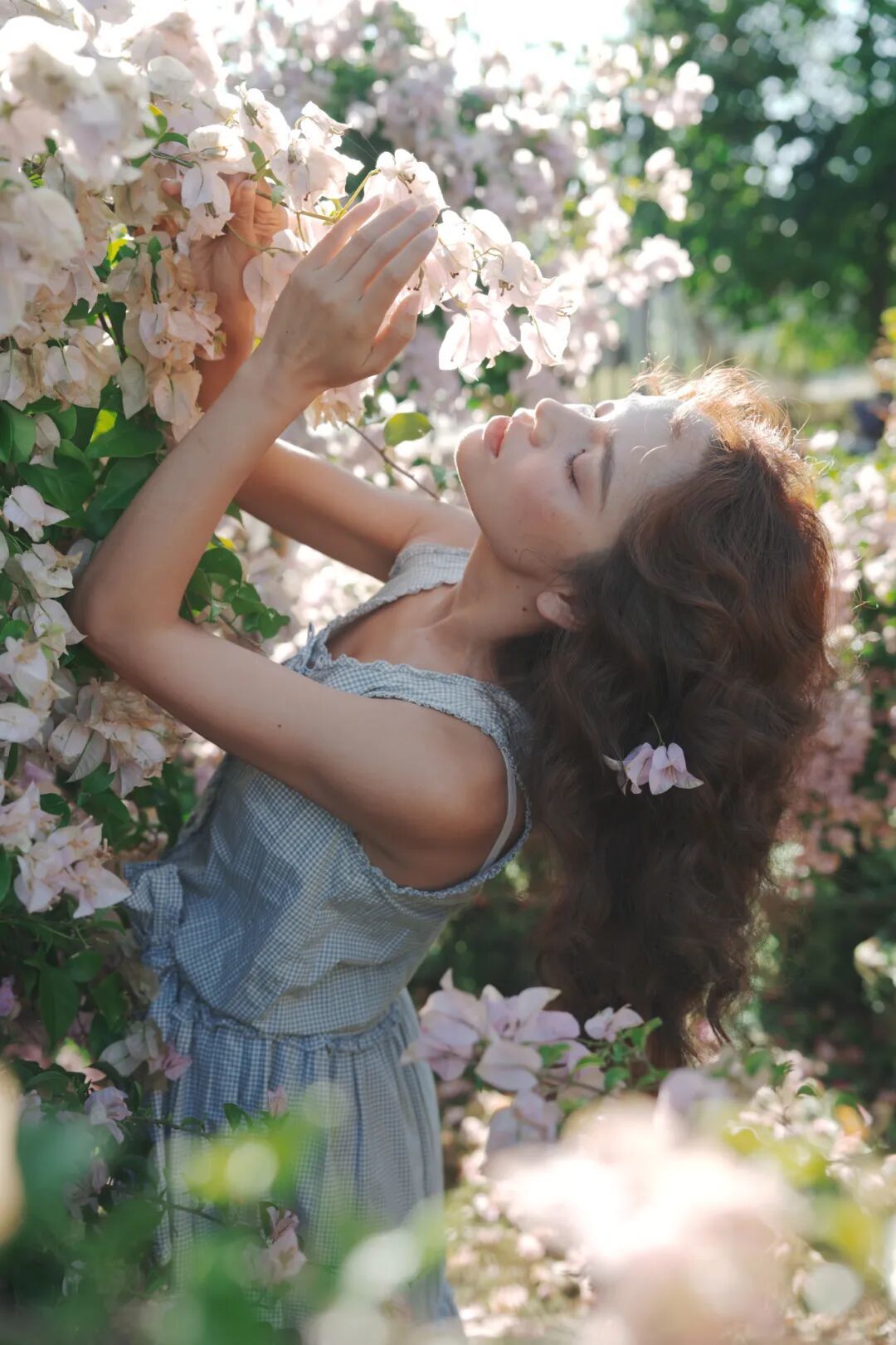 【索尼】出片秘诀 | SEL2470GM2与α7 V如何直出浪漫花海人像