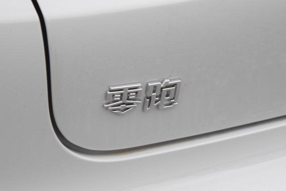 上市半年销量破5万台,零跑B01凭啥这么火?车主:开回家过年