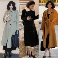 “大衣+连衣裙”=今年最时髦穿搭！优雅又洋气，关键是特有女人味